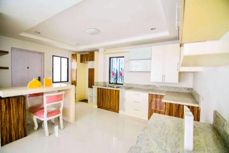 5BR Fully Furnished House for Rent at BF Homes Paranaque 