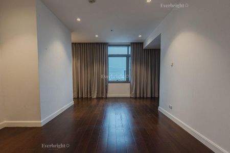 The Suites 3 Bedroom Condo Unit for Rent 5540