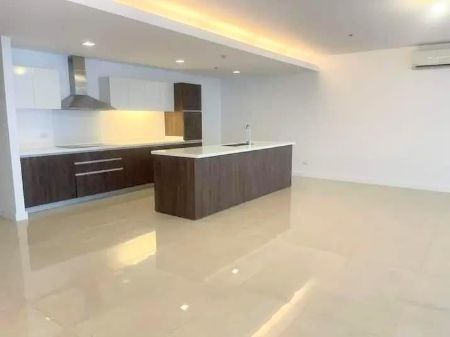 Premier 4 Bedroom Unit for Rent in East Gallery Place Bgc