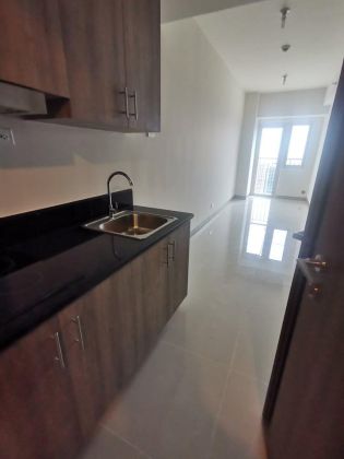1BR Unit at Coast Residences for Rent