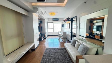 Fully Furnished 1 Bedroom Unit at The Residences At Greenbelt