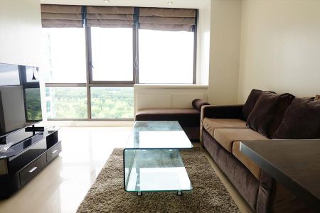 Stylish 2 Bedroom Unit with Golf Course View in Bellagio Towers