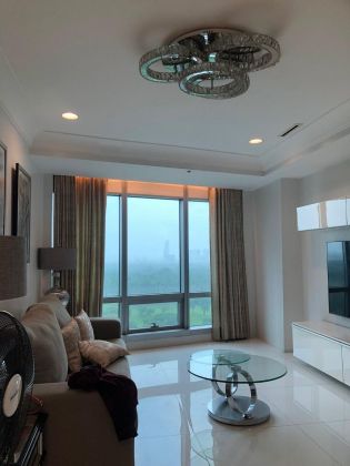 2BR Fully Furnished Condo Unit for Lease at One McKinley Place