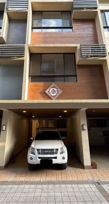 Semi Furnished 4BR Townhouse in Palanan Makati for Lease
