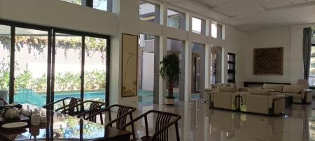 Forbes Park for Rent House and Lot in Makati Private Village