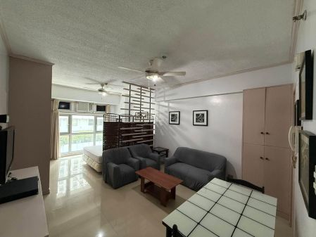 Studio Type Walking Distance to Greenbelt 1 in Greenbelt Chancell