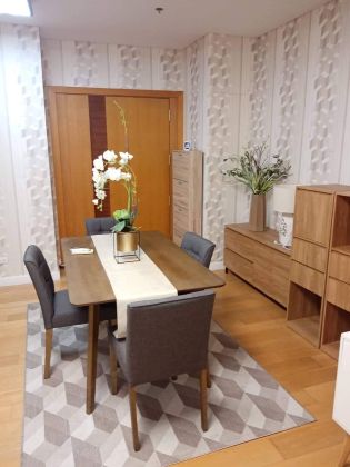 Cozy 1BR with Parking Slot in Park Terraces  Makati
