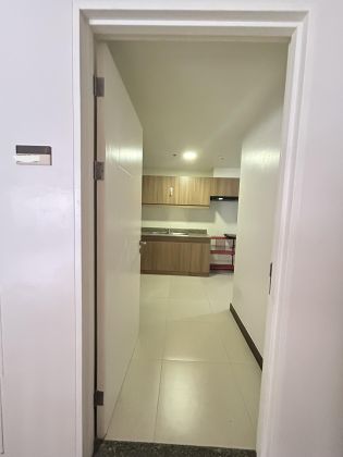 For Lease 2BR Fairlane Residences Fully Furnished