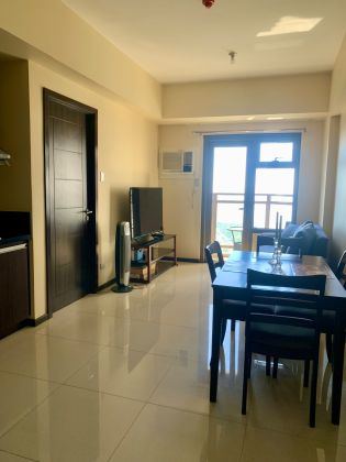 1BR w/parking for Rent at The Radiance Manila Bay Pasay