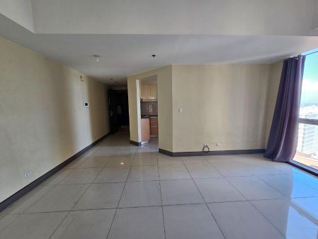Semi Furnished 1BR for Rent in Venice Residences Taguig
