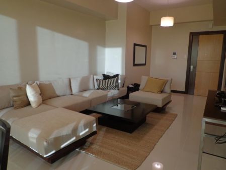 2 Bedroom for Lease at 8 Forbes BGC Taguig