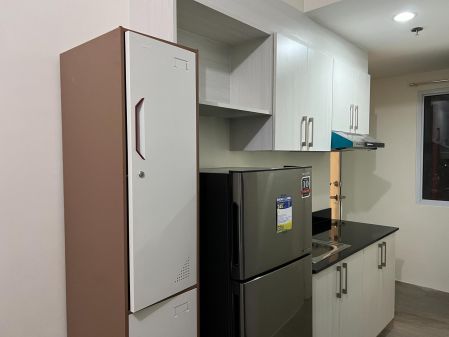 Condo for Rent at Vista Recto 11th Floor