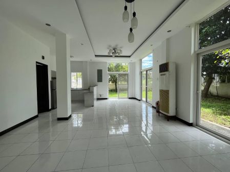 Bright and Big 4BR House for Rent in San Jose Village Alabang