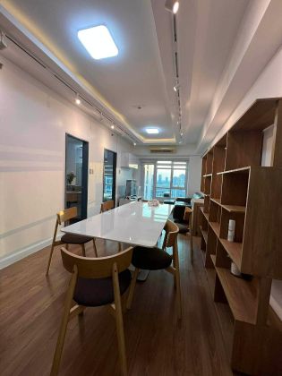2BR 28th 66th Sqm with Parking and Utility Room 