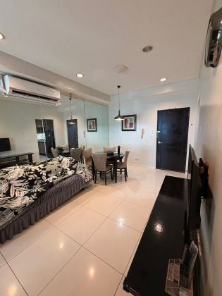 2BR Unit for Rent at Kensington Place BGC Taguig 