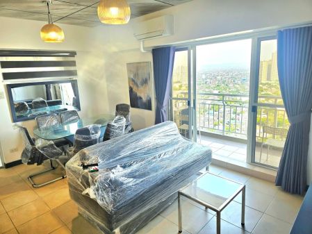 3BR Fully Furnished Unit  B2 Parking Slot in Brixton Place Pasig