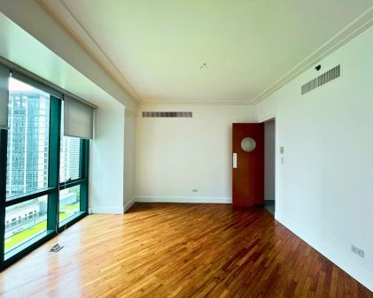 Prime 2BR Condo for Lease in Amorsolo East