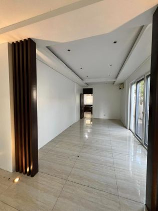 3 Storey 4BR House in Bel Air Village 2 Makati 290sqm 4 Parking