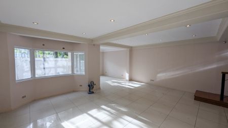 4BR Townhouse in Casa Verde Ugong Pasig