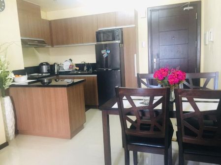 Fully Furnished 1 Bedroom Unit at The Radiance Manila Bay