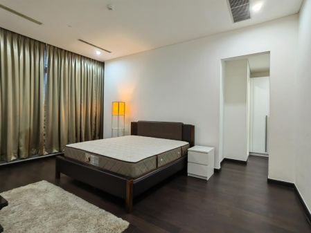 1BR Deluxe with Parking  at Trump Tower  Century City Makati