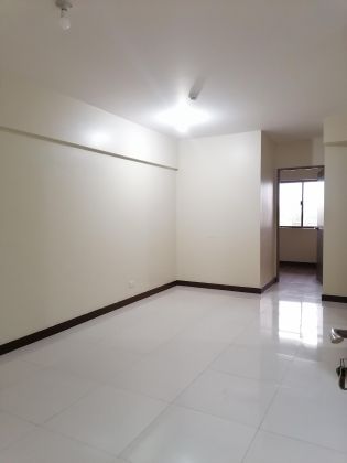 Semi Furnished 2 Bedroom in Mulberry Place Taguig