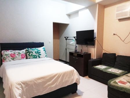 Fully Furnished Studio Unit Near International Airport for Rent