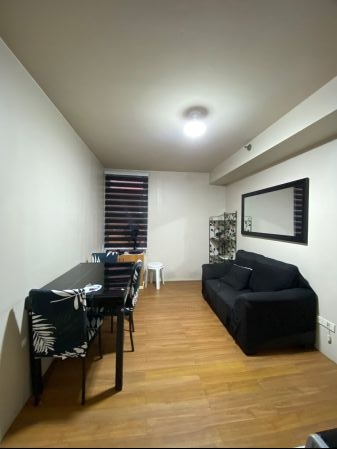 Fully Furnished 1 Bedroom Unit at Hampton Gardens for Rent