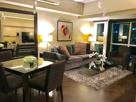 Fully Furnished 1BR Nice Condo at Manansala Tower Rockwell 
