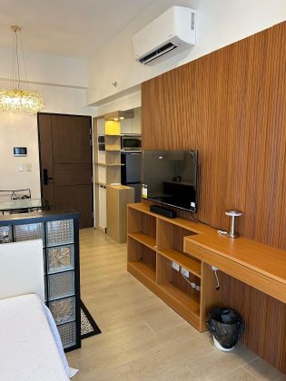 18 Avenue de Triomphe Studio Unit for Lease  Arcovia City  Pasig