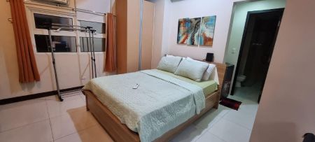 Fully Furnished Studio for Rent in 101 Newport Boulevard Pasay
