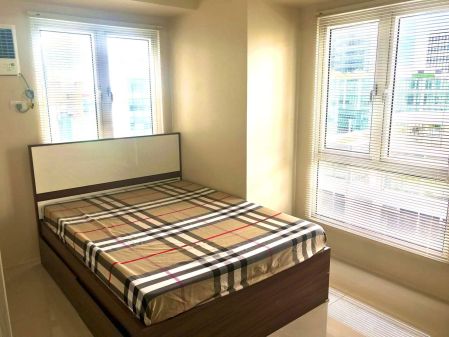 A1744 SPACIOUS 2BR THE MONTANE FOR LEASE TAGUIG BGC WITH 1 PARKIN