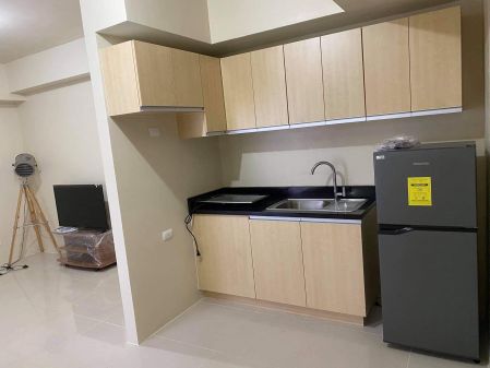 1BR Unit across Grand Hyatt