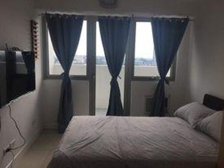 Cute Fully Furnished Studio in Residences at Commonwealth