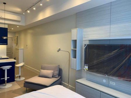 Studio Furnished For Rent in Proscenium at Rockwell Lincoln Tower