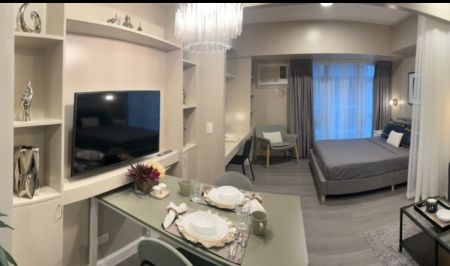 Beautifully Furnished and Renovated Studio in Verve Residences
