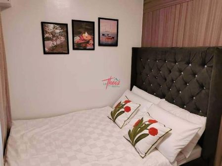 1 Bedroom Unit with Balcony at Shore Residences for Rent