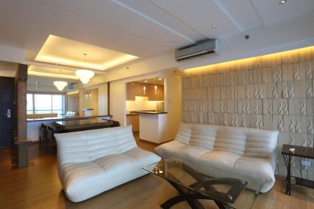 For Rent 2 Bedroom in St Francis next to Shangri La Mall