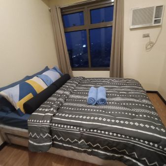 1 Bedroom Condo near Moa and U Belt for Rent