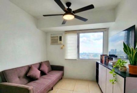 Interior Designed 1 Bedroom Unit in Arca South