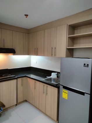 Fully Furnished 1BR for Rent in Salcedo Square Makati