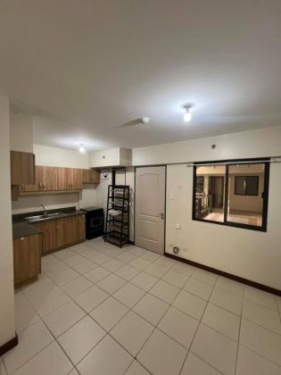 2BR Condo with Parking for Rent in Ivory Wood by Dmci Homes