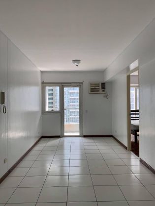 1 Bedroom Unit for Rent in The Columns Ayala Avenue