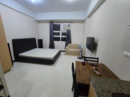 Simple Studio at 101 Newport Boulevard for Rent