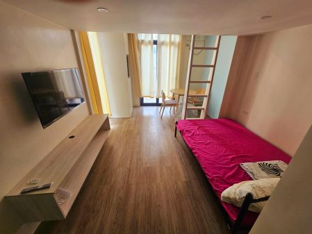 Fully Furnished 1 Bedroom Unit at The Median for Rent