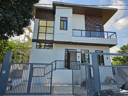 4 Bedroom House Bare Unit at Casa Millan