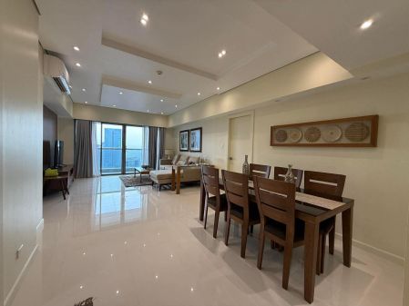 Furnished 2 Bedroom in One Shangrila Place facing East