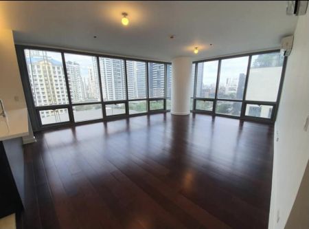 2 Bedroom for Rent in The Suites at One Bonifacio High Street