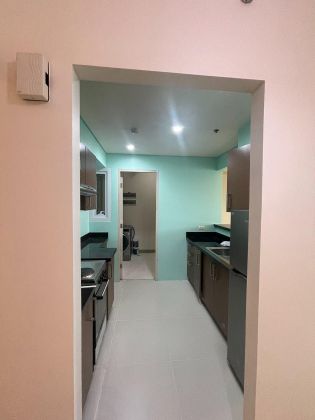 Fully Furnished 2 Bedroom at Two Serendra Red Oak BGC
