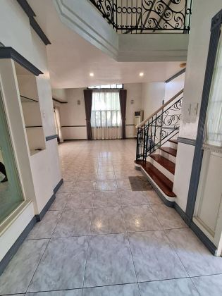 Ayala Alabang Luxury Home with Pool walking Distance to Zobel